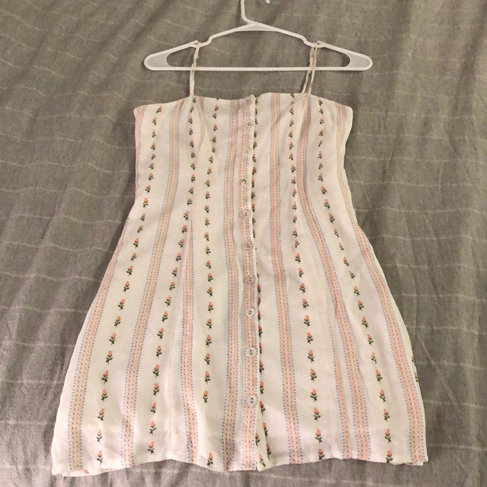 Short sundress with floral print